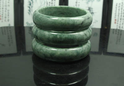 廣東翡翠手鐲供應指南 四會玉器產品圖片與銷量解析